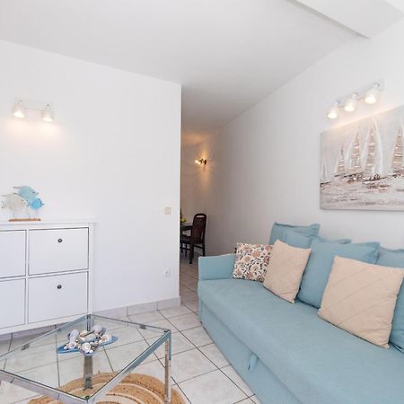 Apartment Laura Punat Exterior photo