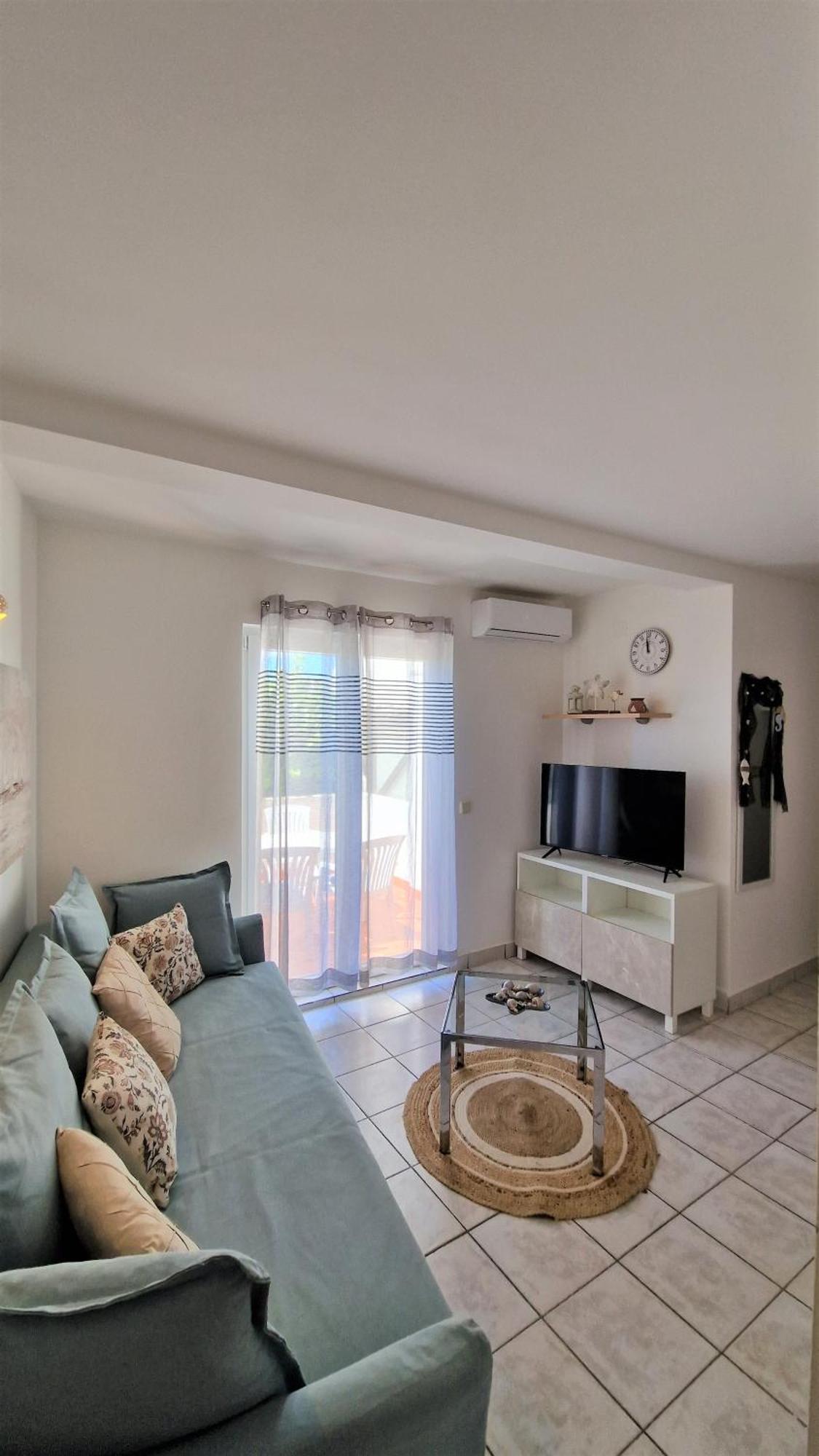 Apartment Laura Punat Exterior photo