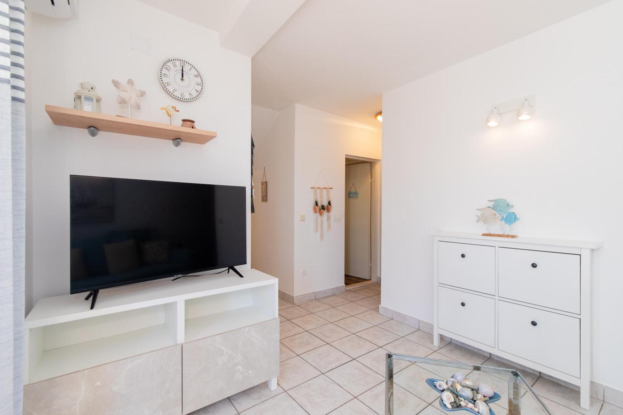 Apartment Laura Punat Exterior photo